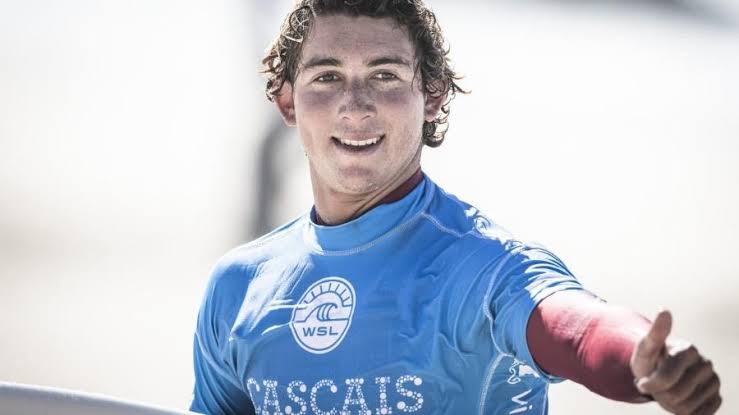 WSL: Filipe Toledo bate líder do ranking e é campeão em El Salvador