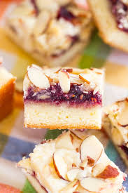 The Gold Lining Girl Raspberry White Chocolate Almond Bars Video Http Thegoldlininggirl Com Delicious Desserts White Chocolate Raspberry Almond Bars