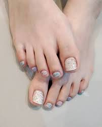 Learn how to create a diy ombre nail look at home. Pedicure Trends Ideas Simple Flattering Nail Art Girlstyle Singapore