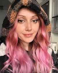 Madeline Cullen's Instagram, Twitter & Facebook