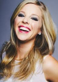 Kristin Gatlin's Instagram, Twitter & Facebook