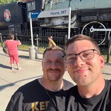 Inquiring minds wanna know ... the Chicago skyline or our airfield ...  which gets your vote? Like the photo or leave us a comment. 🤔 (📷: IG