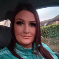 Jayne Glover's Instagram, Twitter & Facebook