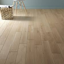 Parquet Massif Artens Largeur L Chene Brut House Flooring Flooring Living Room Inspiration
