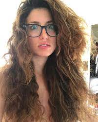 Tania Raymonde - hairbra Porn Pic - EPORNER
