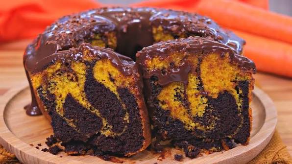 Bolo de Cenoura com Chocolate
