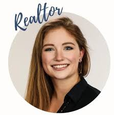 Annika Carter's Instagram, Twitter & Facebook