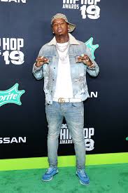Rapper Moneybagg Yo Is Dripping In Diamonds Hip Hop Awards Hip Hop Bet Hip Hop Awards