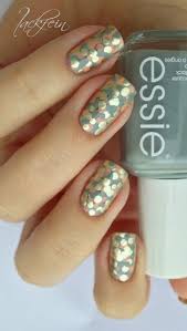 Perfekt Fur Jede Party 50 Festliche Motive Fur Deine Nagel Nageldesigns Nagellack Helle Nagel