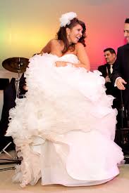 We are incredibly happy to share beautiful moments of the design process for mery perello's second wedding dress! Pancaspe S Eyes Vanessa Nadal Wore The Dress 92e25 From The Oscar