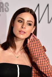 Download the full job description. Dramatischer Moment In Live Sendung Lena Meyer Landrut Bricht In Tranen Aus