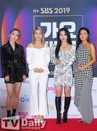 Hwasa of mamamoo attends 2019 sbs gayo daejeon photocall at gocheok sky dome on december 25, 2019 in seoul, south korea. 191225 Mamamoo Sbs Gayo Daejeon S Red Carpet Wheein Mamamoo Mamamoo Kpop Fashion