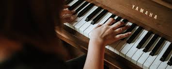 Choosing the right piano teacher july 23, 2016. Top 5 Mistakes When Learning To Play The Piano Flowkey