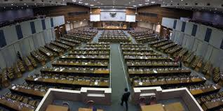 'people's assembly') is the lower house of the bicameral parliament, the federal legislature of malaysia. Dpr Sahkan Perppu Kebiri Menjadi Undang Undang Media Tajam