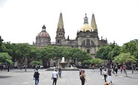 En guadalajara, la temporada de lluvia es nublada, la temporada seca es parcialmente nublada y es caliente durante todo el año. Pronostico Del Clima En Guadalajara Jalisco Para El 21 De Septiembre Del 2021 Estoeshoy Periodi