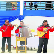 En aniversario cantan el huayno que 'Picacho' le dedicó a IE 30012