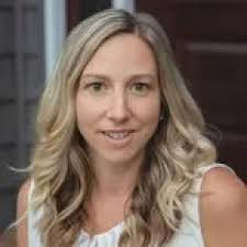 2025's Top Real Estate Agents and Realtors in Roaming Shores, OH