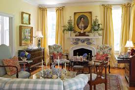 Five Design Secrets For Creating A Gracious Home Victoria Magazine In 2020 Country Cottage Decor Tudor Cottage Country House Decor