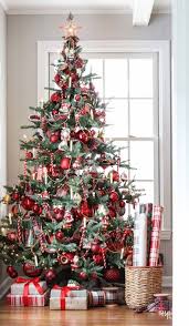The christmas tree is the focal point for all your holiday decor, so it should make a statement. 49 Beautiful Vintage Christmas Tree Ideas Digsdigs