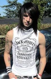 40 Cool Emo Hairstyles For Guys Creative Ideas Emo Hairstyles For Guys Cute Emo Guys Cute Emo Boys