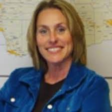 Kelly Munn's Instagram, Twitter & Facebook