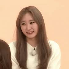 Laughing Izone Gif Laughing Izone Laughh Discover Share Gifs Gif Kpop Girls Laugh