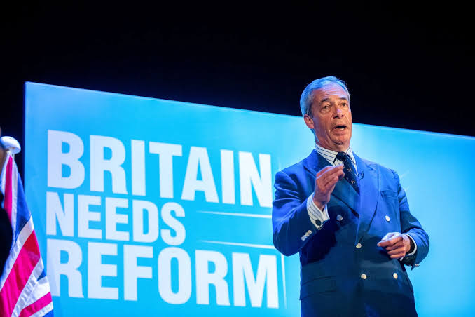 Farage's Policies Would Crash the Pound, Ex-BOE Official Warns - Bloomberg