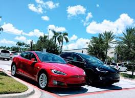 Tesla Discontinues 75 Kwh Battery For Model S Model X Effective January 13 Https Mytechtv Com P 14090 Utm Source Socialautopo Tesla S Models Buy A Tesla