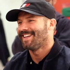 Add julian edelman to the list of athletes who once had famously long beards and look like totally different people without them. Top 9 Julian Edelman Beard Styles To Copy Hairstyle Camp