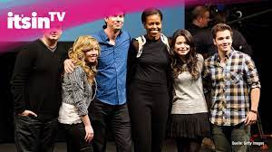 The series aired on nickelodeon from 2007 to 2012, and is set to be rebooted with actors from the original show. Icarly Reboot Das Zeigt Der Erste Teaser Youtube