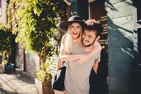 Short guys will most probably have short kids. Pros And Cons Of Dating A Shorter Guy The Kindlish Life