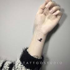 21 Stylish Wrist Tattoo Ideas For Women Page 2 Of 2 Stayglam Tattoos For Women Cat Wrist Tattoos For Women Wrist Tattoos
