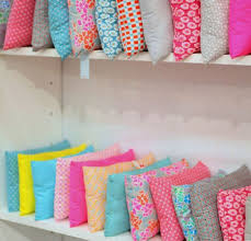Venez Decouvrir L Univers Petit Pan Chambre Bebe Multicolore Draps De Luxe Deco Chambre Bebe