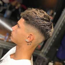 Por su parte, el estilo mid fade sube un poco de altura y el degradado que comienza en la nuca continúa hasta la zona de las cejas. 50 Best Short Haircuts For Men 2020 Hairstyles Men S Hair Haircuts Fade Haircuts Short Medium Long Buzze Fade Haircut Styles Men Hair Color Faded Hair