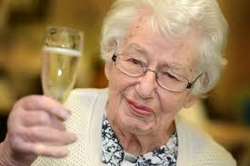 The 100-year-old great-grandmother who has raised thousands for The  Christie