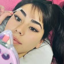 ESTUDIO Y ACADEMIA DE EXTENSIONES DE PESTAÑAS, UÑAS Y CEJAS  (@encantadaslashesnails) • Instagram फोटोहरू र भिडियोहरू