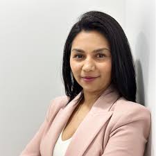 Explore the people profiles in Arraijan Location