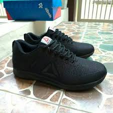 Sepatu pria di tokopedia dijual oleh seller online yang terpercaya, dan juga official online store dari beberapa merk terkemuka. Sepatu Reebok Hitam Polos 65 Off Sintoemcasa Com Br