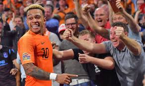 Memphis depay's contract with ligue 1 club lyon is set to expire at the end of this month, meaning the dutch international will be free to join another club from july 1. Man Utd Fans Urge Club To Re Sign Memphis Depay After Netherlands Beat Germany Football Sport Express Co Uk