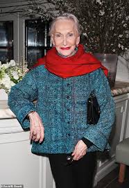 Siân mary lloyd (born 3 july 1958) is a welsh television presenter and meteorologist from maesteg. My Life Through A Lens Dame Sian Phillips 85 Shares The Stories Behind Her Favourite Snaps Daily Mail Online