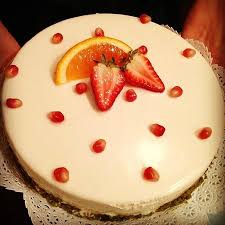 Un binomio delizioso per questa torta dal successo sicuro. Torta Ricoperta Di Yogurt Con Decorazione Di Frutta Picture Of Pasticceria Fontana E Fontana Milan Tripadvisor