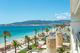 Mallorca's capital and largest city is a gorgeous mashup of old and new. Portixol Und El Molinar Das Leben Auf Mallorca
