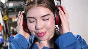 Stephanie Quesada Candidata a la Comisión Global de Juventud para las  Américas (Español)