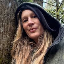 Interested in parenting classes or someone to help with discipline and  redirection.. I have tried everything I can think of and being a single  parent it's tiring and overwhelming. Any insight will