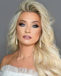 Iesha Cleveland's Instagram, Twitter & Facebook