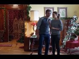 After they become stranded by a snowstorm in santa claus, ind., they are drawn together when they. Snowed Inn Christmas 2017 Hallmark Romance Youtube