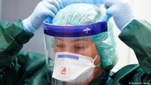 Die zahl der neuinfektionen mit dem coronavirus in deutschland ist erneut gesunken. What S In Germany S Emergency Coronavirus Budget News Dw 25 03 2020