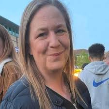 Fabulous day out with my awesome boss teaching year 6 kids CPR ☺️ 🚁  Midlands Air Ambulance Charity