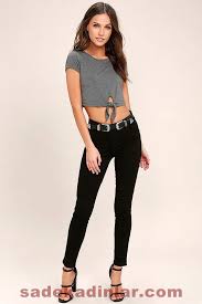 Sik Kiyafet Kombinleri Siyah Skinny Pantolon Gri Kisa Kollu Bluz Siyah Stiletto Ayakkabi Moda Stilleri Gobegi Acik Kiyafetler Ust
