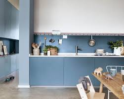 Disinilah tempat menu anda disajikan dengan pemilihan warna yang tepat pada cat rumah akan memberikan kehangatan yang bisa dirasakan oleh. Sulap Rumah Dengan Paduan Warna Cat Rumah Minimalis Ini